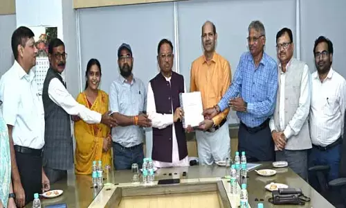 Chhattisgarh News: OBC कल्याण आयोग की रिपोर्ट सरकार के हवाले: अध्यक्ष विश्वकर्मा ने CM विष्‍णुदेव को सौंपी रिपोर्ट