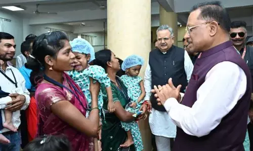 CM विष्णु देव ने नया रायपुर में सत्य सांई नर्सिंग कॉलेज का किया उदघाटन, 5 बच्चों को स्वस्थ होने पर दी विदाई...