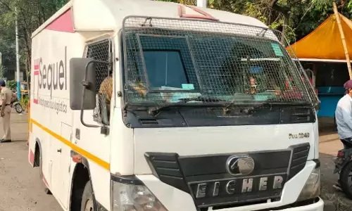 Maharashtra Assembly Election 2024: महाराष्ट्र चुनाव से पहले टेंपो में मिला 138 करोड़ रुपये का सोना, महाराष्ट्र के पुणे में पुलिस की बड़ी कार्रवाई