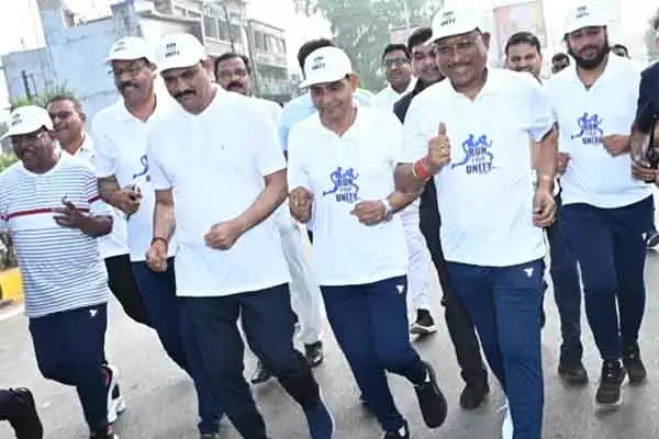 Run for Unity: राष्ट्रीय एकता दिवस: मुख्‍यमंत्री विष्‍णुदेव के साथ मंत्रियों और अफसरों ने लगाई दौड़