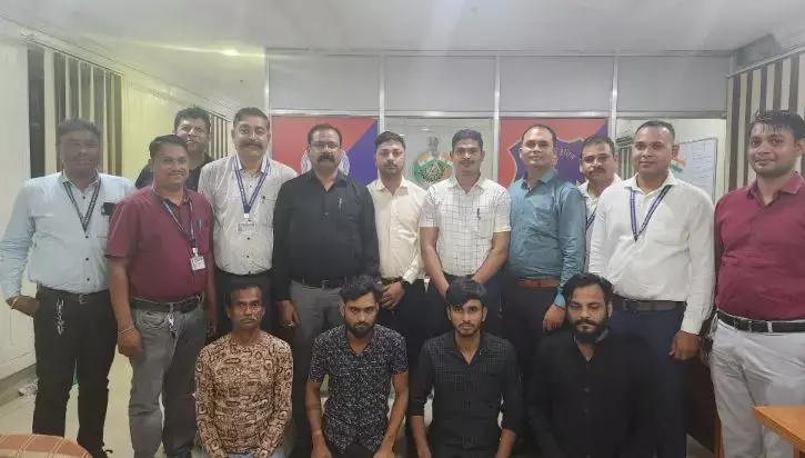 Raipur News: क्रिप्टों करेंसी, शेयर ट्रेडिंग के नाम पर ठगी, रेंज साइबर की बड़ी कार्रवाई... वेस्ट बंगाल, रायपुर, महासमुंद से 4 आरोपी गिरफ्तार...