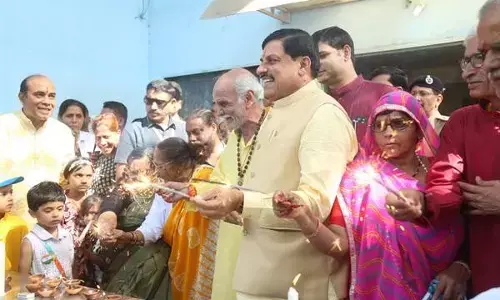 MP News: धार्मिक स्थलों में बनाये जायेंगे वृद्धाश्रम, CM मोहन यादव ने किया ऐलान