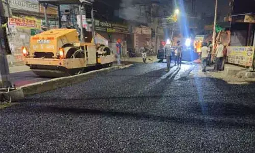 Bilaspur News: हाई कोर्ट की फटकार का असर,चकाचक हुई शहर की सड़कें,श्रेय लेने राजनीति भी हुई शुरू