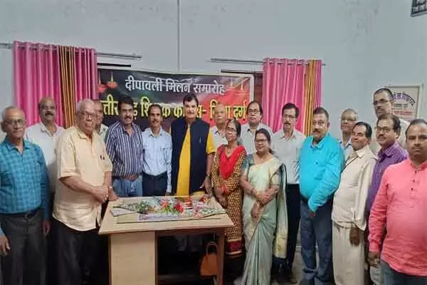 Education News: पदोन्नति में विलंब- लेक्चरर व प्रिंसिपल के पदों पर प्रदोन्नति को लेकर लामबंद होने लगे शिक्षक संघ, शिक्षा सचिव के घेराव की बना रहे रणनीति