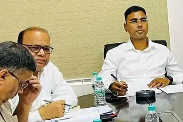 Dhan Kharidi: धान खरीदी की तैयारियों की समीक्षा: 14 से शुरू होगी खरीदी, सहकारिता आयुक्त ने बैठक में दिए निर्देश