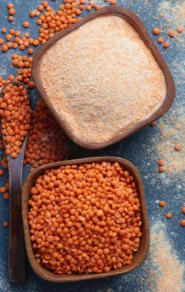 How To Make Home Made Masoor Dal Face Wash Powder: बेदाग-निखरी त्वचा के लिए मसूर दाल और इन खास इंग्रीडिएंट्स से बनाइए होममेड फेस वाॅश पाउडर...