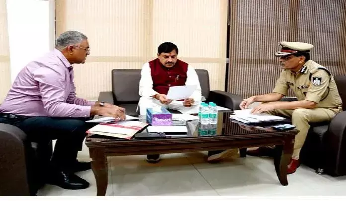 MP News: मुख्यमंत्री मोहन यादव पहुंचे पुलिस मुख्यालय, बोले-डिजिटल अरेस्ट से डरने की जरूरत नहीं...