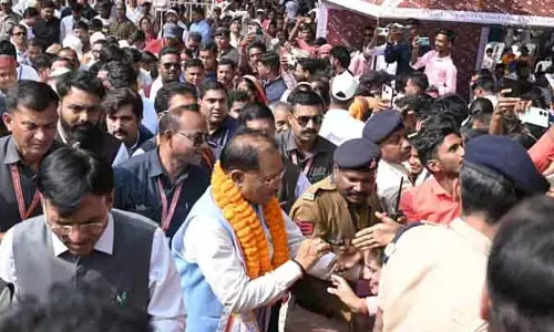 Chhattisgarh News: माटी के वीर के नाम से शुरू हुई जनजातीय गौरव पदयात्रा शुरू: केंद्रीय मंत्री मांडविया और मुख्यमंत्री विष्णुदेव साय कर रहे हैं पदयात्रा