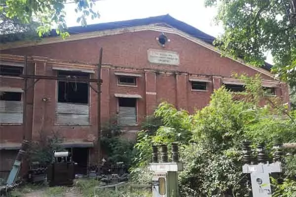 तोरवा में 1934 में स्थापित पहला पॉवर स्टेशन जिसे 1965 में बंद कर दिया गया