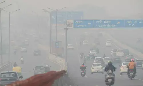 Air Pollution: गंभीर श्रेणी में बरकरार दिल्ली की हवा, आज से GRAP-3 की ये पाबंदियां लागू