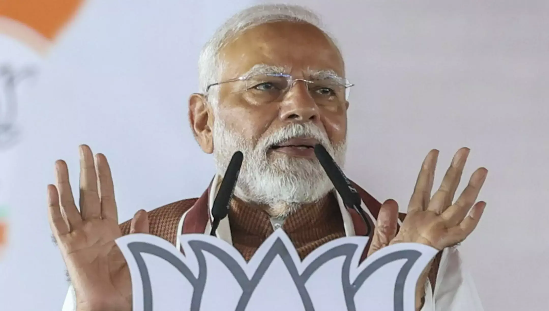 Modi governments tax policy: मोदी सरकार की कर नीति, करदाताओं की संख्या में वृद्धि और मध्यम वर्ग को राहत