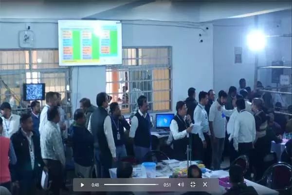 रायपुर दक्षिण सीट की मतगणना के लिए 14 टेबल लगाए गए... ... Raipur South By Election Result 2024 LIVE: LIVE: रायपुर दक्षिण सीट के लिए वो‍टों की गिनती, डाक मतपत्रों से शुरू हुई काउंटिंग, देखिये पल-पल का अपडेट