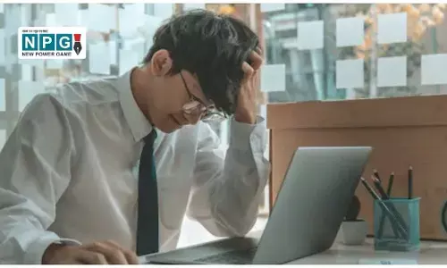 लंबे समय तक बैठे रहने के नुकसान: एक शोध से सामने आई चिंता