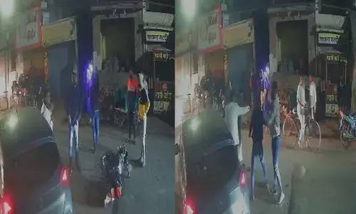 Bilaspur News: कॉलेज छात्र से बदमाशों ने की मारपीट, ईंट मार फोड़ा सिर, देखिए न्यायधानी में गुंडई का वीडियो...