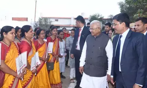 Bilaspur News: मप्र के राज्यपाल मंगूभाई पटेल ने समूह की दीदियों से की मुलाकात,कामकाज को नजदीक से देखा