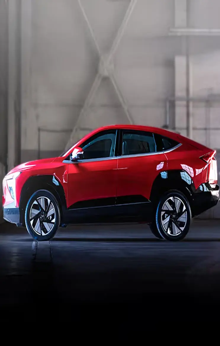 Mahindra XEV 9e: महिंद्रा ने लॉन्च की तगड़ी इलेक्ट्रिक SUV,  20 मिनट में चार्ज और 656 किमी का सफर, जानिए और इसकी...