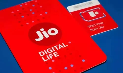 Jio Recharge Plan for JioPhone Users: कम बजट में सालभर की वैलिडिटी और ढेर सारे बेनिफिट्स