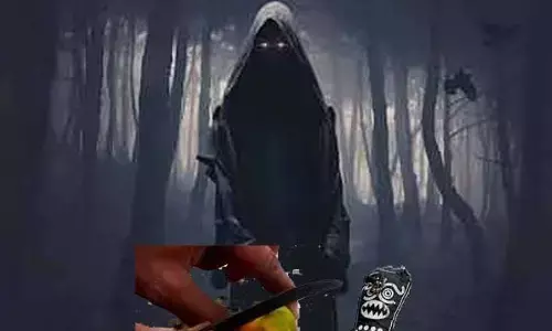 Chhattisgarh News: CG आश्रम शाला में एक साथ बीमार पड़ गए 23 बच्चे: अदृश्य शक्ति से रक्षा करने कराया गया झाड़- फूंक, ईलाज भी..