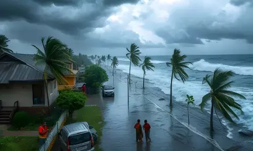 Cyclone Fengal: समंदर में उठने लगीं लहरें, तबाही मचाने लगा फेंगल, फ्लाइट बंद, जानिए कहां-कहां खतरा?