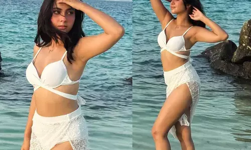 Reem Shaikh Photos: समुंदर किनारे बिकिनी पहन TV की संस्कारी बहू ने दिखाई ऐसे-ऐसे पोज, बोल्ड फोटो देख ठनका लोगों का माथा, बोले- जिस्म की...