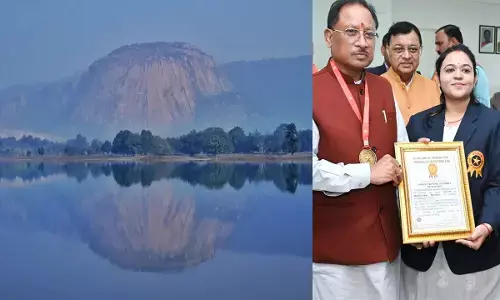 CG Largest Natural Shivlinga: मधेश्वर पहाड़ को मिला विश्व की सबसे बड़ी शिवलिंग होने का गौरव, गोल्डन बुक ऑफ वर्ल्ड रिकॉर्ड में दर्ज, CM विष्णुदेव ने दी शुभकामनाएँ