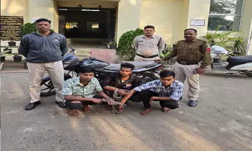 Raigarh News: बाइक चोरी करने वाले तीन आरोपी गिरफ्तार, बेचने के लिए ले जा रहे थे ओडिशा, पुलिस ने धरदबोचा