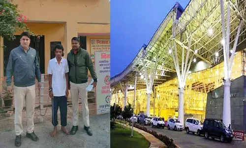 Raipur Airport: रायपुर एयरपोर्ट सुरक्षा की खुली पोल, दीवार फांदकर अंदर घुसा युवक, बिना कपड़े के इधर-उधर दौड़ता रहा, सुरक्षाकर्मियों में हड़कंप...