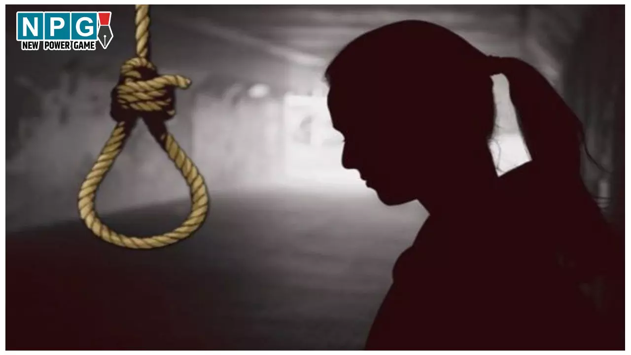 19 साल की युवती ने फांसी लगाकर दी जान, सुसाइड से... ... Chhattisgarh Top News Today: लखमा को लेकर ED का बड़ा दावा और चुनाव की आचार संहिता... सहित पढ़ें दिनभर की प्रमुख खबरें...