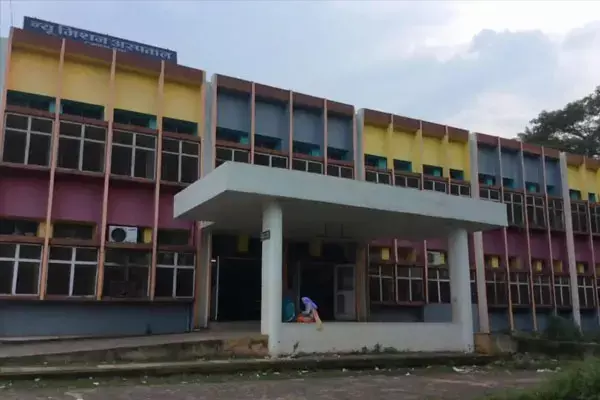 Bilaspur news: मिशन हॉस्पिटल की जमीन पर बनेगा नालंदा परिसर, आक्सीजोंन और गार्डन, युवाओं के साथ शहर वासियों को भी फायदा Bilaspur news: मिशन हॉस्पिटल की जमीन पर बनेगा नालंदा परिसर, आक्सीजोंन और गार्डन, युवाओं के साथ शहर वासियों को भी फायदा