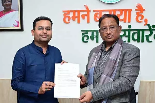 Chhattisgarh News: 2018 से 2023 तक पीएससी की सभी भर्ती रद्द करने की मांग: पूर्व सीएम की बेटी के चयन की भी जांच की मांग Chhattisgarh News: 2018 से 2023 तक पीएससी की सभी भर्ती रद्द करने की मांग: पूर्व सीएम की बेटी के चयन की भी जांच की मांग