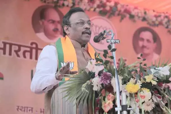 Chhattisgarh News: छत्‍तीसगढ़ पहुंचे बीजेपी के राष्ट्रीय महामंत्री तावड़े ने कहा- कांग्रेस ने अंबेडकर को किया अपमानित
