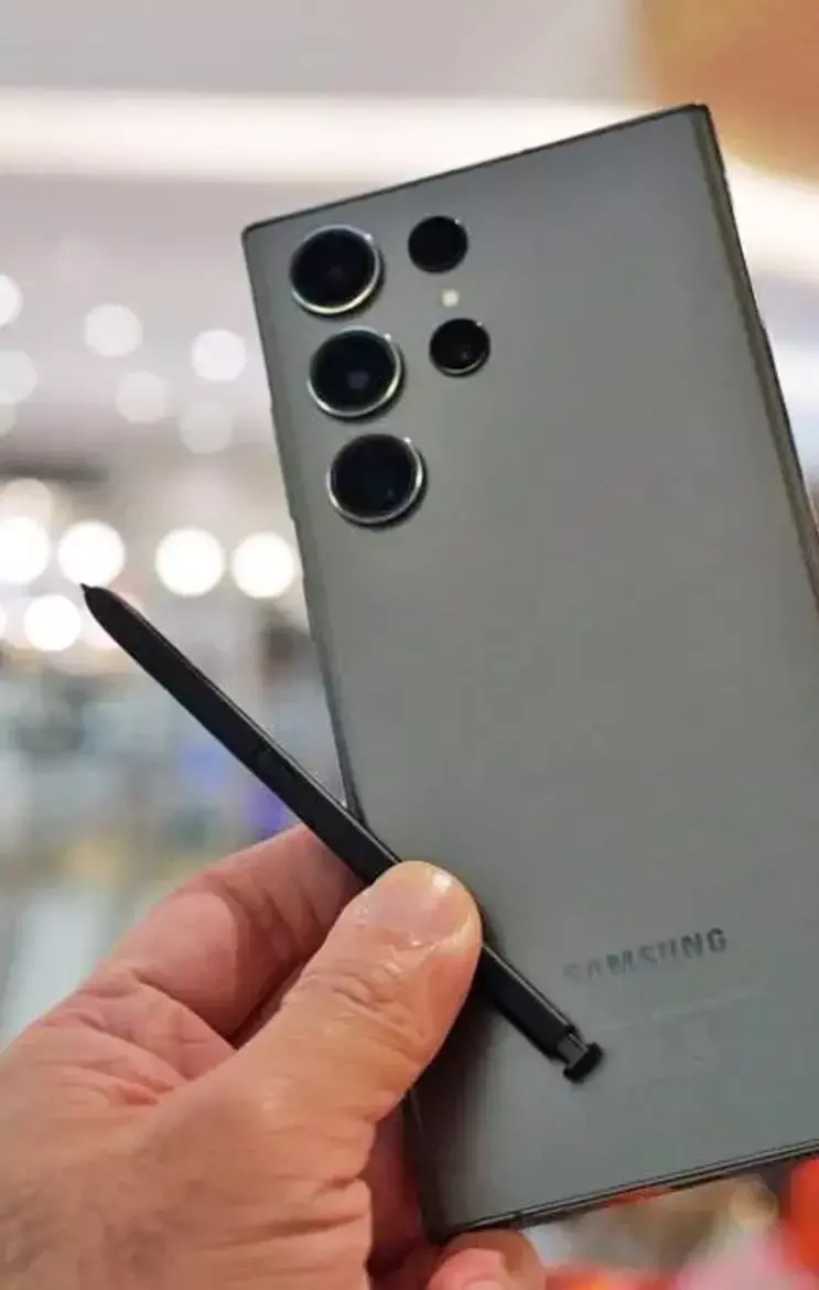 बंपर डिस्काउंट: मात्र इतने रुपए में मिल रहा Samsung ये नया स्मार्टफोन, यहां लगा है जबरदस्त सेल...