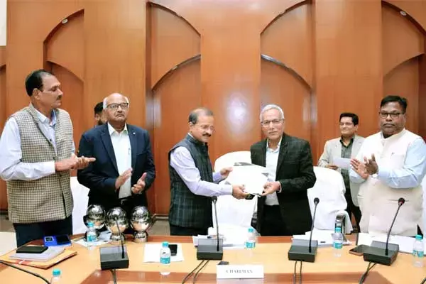 CG News: छत्तीसगढ़ का भार प्रेषण केन्द्र देश में सर्वोत्तम, राज्य पारेषण कंपनी को राष्ट्रीय स्तर पर दो पुरस्कार