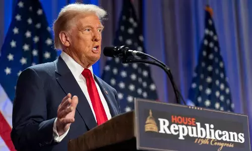 Donald Trump Immigration Law: अमेरिका से भारत लौटेंगे 18000 अवैध भारतीय, ट्रंप के आदेश के बाद आई तेजी