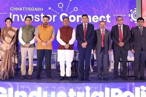 Investors Connect Meet: छत्तीसगढ़ के लिए खुला FDI का रास्ता: देश के प्रमुख उद्योगपतियों और निवेशकों से सीएम ने कहा- छत्तीसगढ़ में आपके लिए बिछा है रेड कारपेट Investors Connect Meet: छत्तीसगढ़ के लिए खुला FDI का रास्ता: देश के प्रमुख उद्योगपतियों और निवेशकों से सीएम ने कहा- छत्तीसगढ़ में आपके लिए बिछा है रेड कारपेट