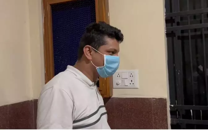 सीजीएमएससी घोटलाः मोक्षित काॅरपोरेशन कंपनी के डायरेक्टर शशांक चोपड़ा 7 दिनों की रिमांड पर, एसीबी ने आज ही किया था गिरफ्तार... सीजीएमएससी घोटलाः मोक्षित काॅरपोरेशन कंपनी के डायरेक्टर शशांक चोपड़ा 7 दिनों की रिमांड पर, एसीबी ने आज ही किया था गिरफ्तार...