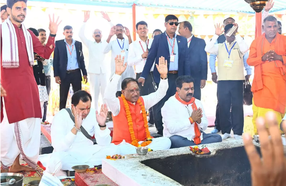 Chhattisgarh News: आदिवासी ही सबसे बड़ा हिंदू है, CM विष्णु देव साय बोले-जनजातीय समाज को विधर्मियों से सचेत रहने की जरूरत