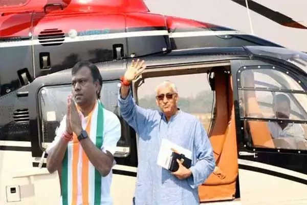 CG Election 2025: निकाय चुनाव में कांग्रेस नेताओं की हवाई उड़ान: हेलीकाप्‍टर से दौरा कर रहे पीसीसी चीफ और ये नेता