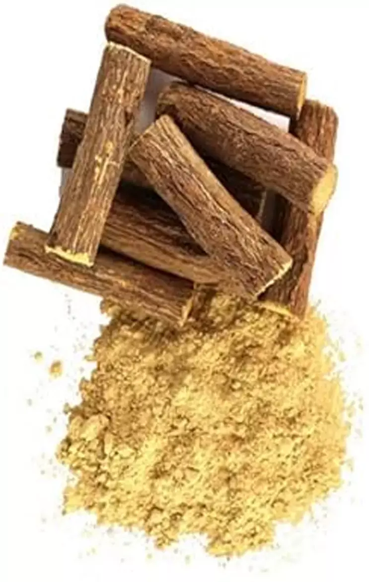 Mulethi Benefits: मुलेठी देगी 40 की उम्र में 25 वाला निखार, बढ़ाएगी पुरुषों की ताकत, जानिये कमाल के फायदे