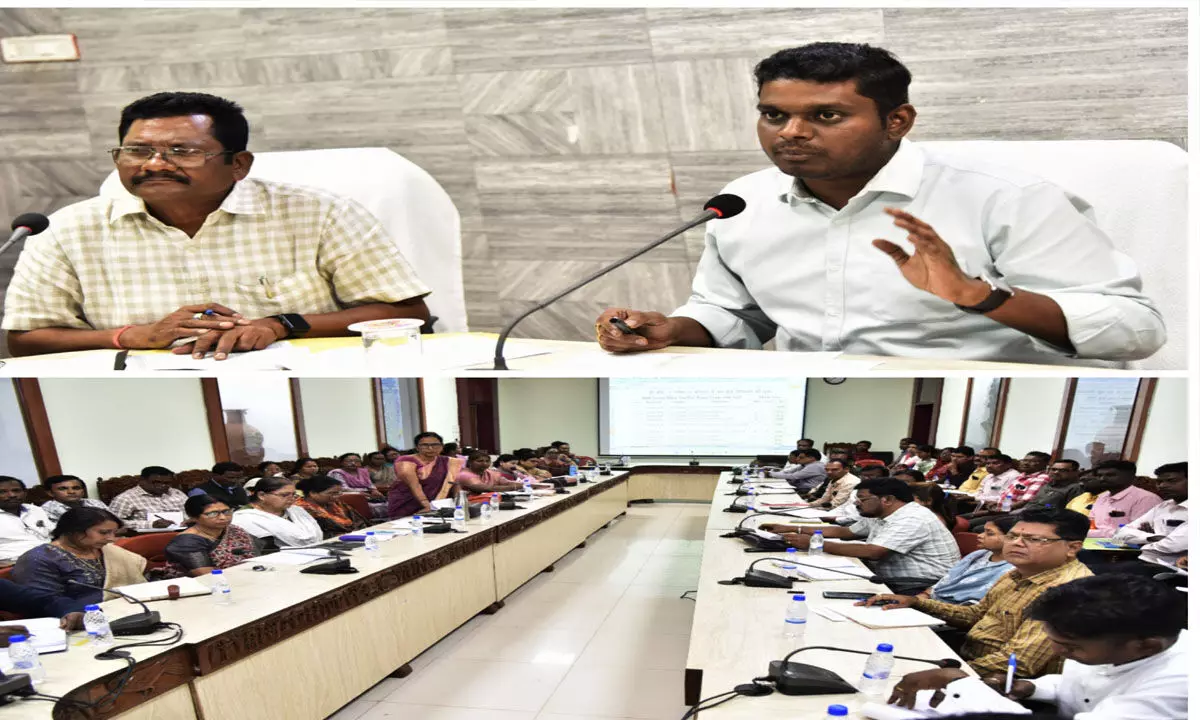 Jagdalpur News: प्री बोर्ड परीक्षा के परिणाम पर कलेक्टर ने किया स्कूलों के प्राचार्यों से चर्चा... Jagdalpur News: प्री बोर्ड परीक्षा के परिणाम पर कलेक्टर ने किया स्कूलों के प्राचार्यों से चर्चा...