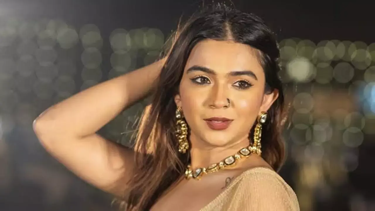 Apoorva Makhija Vivadit Bayan: द रेबेल किड राजस्थान टूरिज्म और IIFA से हुई बाहर, करणी सेना ने भी दी चेतावनी