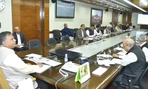 UP Board exam: यूपी बोर्ड परीक्षा 2025 की तैयारियां तेज, मुख्य सचिव ने अधिकारियों को दिए सख्त निर्देश.