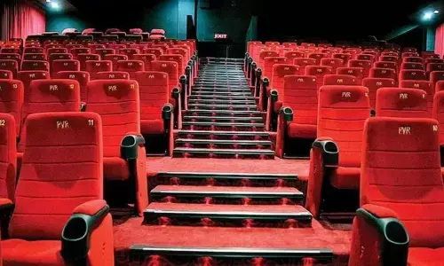 PVR INOX Fined: थिएटर में 25 मिनट तक दिखाए विज्ञापन, कोर्ट पहुंचा शख्स, कंपनी पर लगा डेढ़ लाख का जुर्माना