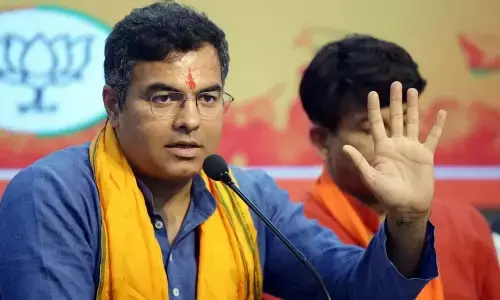 Parvesh Verma Biography Hindi: अरविंद केजरीवाल को हराने वाले नेता प्रवेश वर्मा की जीवनी, राजनीतिक सफर और विवाद