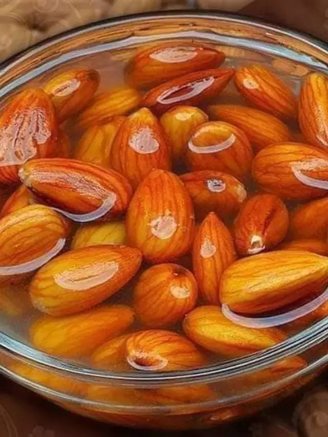 The Right Way Of Soaking Dryfruits: क्या आप भी बादाम के साथ भिगो देते हैं किशमिश? जानिए क्यों ऐसा करना है नुकसानदायक