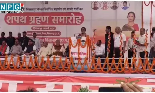 Bilaspur Mayor Puja Vidhani: सम्प्रदायिकता की शपथ ले डाली महापौर, हंगामे के बाद कलेक्टर ने दोबारा शपथ दिलवाई