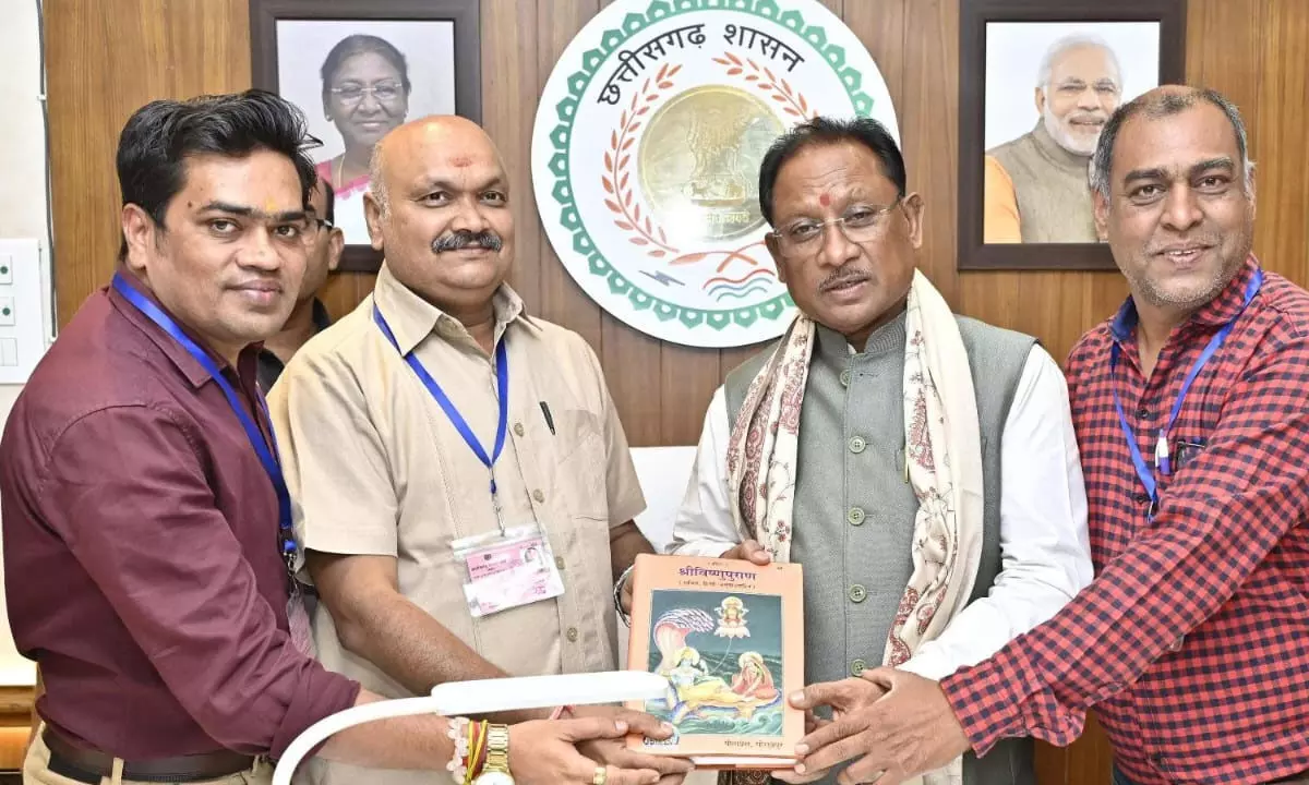 छत्तीसगढ़ श्रमजीवी पत्रकार संघ के प्रतिनिधिमंडल ने मुख्यमंत्री से की मुलाकात, पत्रकारों ने बजट में विशेष प्रावधान करने के लिए जताया आभार