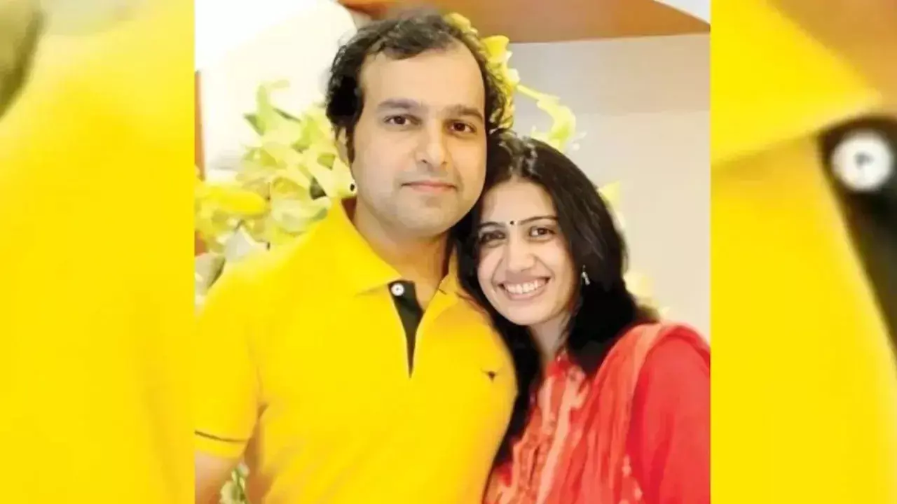 MP Dhan Kuber Saurabh Sharma Case: धन कुबेर सौरभ शर्मा मामला, लोकायुक्त ने पूर्व RTO कांस्टेबल की पत्नी को भी बनाया आरोपी MP Dhan Kuber Saurabh Sharma Case: धन कुबेर सौरभ शर्मा मामला, लोकायुक्त ने पूर्व RTO कांस्टेबल की पत्नी को भी बनाया आरोपी