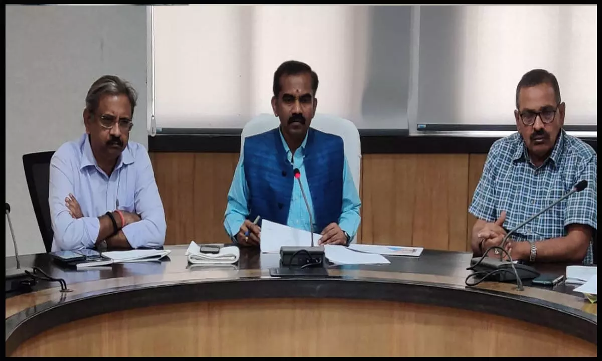 ई-रिक्शा एवं ऑटो के कारण उत्पन्न यातायात समस्याओं एवं उनके समाधान पर परिवहन सचिव ने ली वर्चुअल बैठक ई-रिक्शा एवं ऑटो के कारण उत्पन्न यातायात समस्याओं एवं उनके समाधान पर परिवहन सचिव ने ली वर्चुअल बैठक