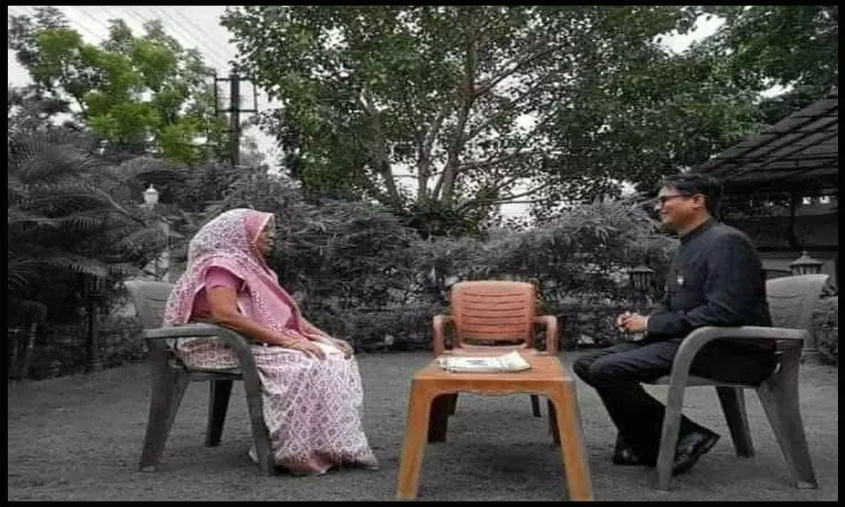 Womens Day: Womens Day: माँ मेरी प्रेरणा: मंत्री ओपी चौधरी ने मजबूत इरादों वाली अपनी मां को बताया प्रेरणा Womens Day: Womens Day: माँ मेरी प्रेरणा: मंत्री ओपी चौधरी ने मजबूत इरादों वाली अपनी मां को बताया प्रेरणा
